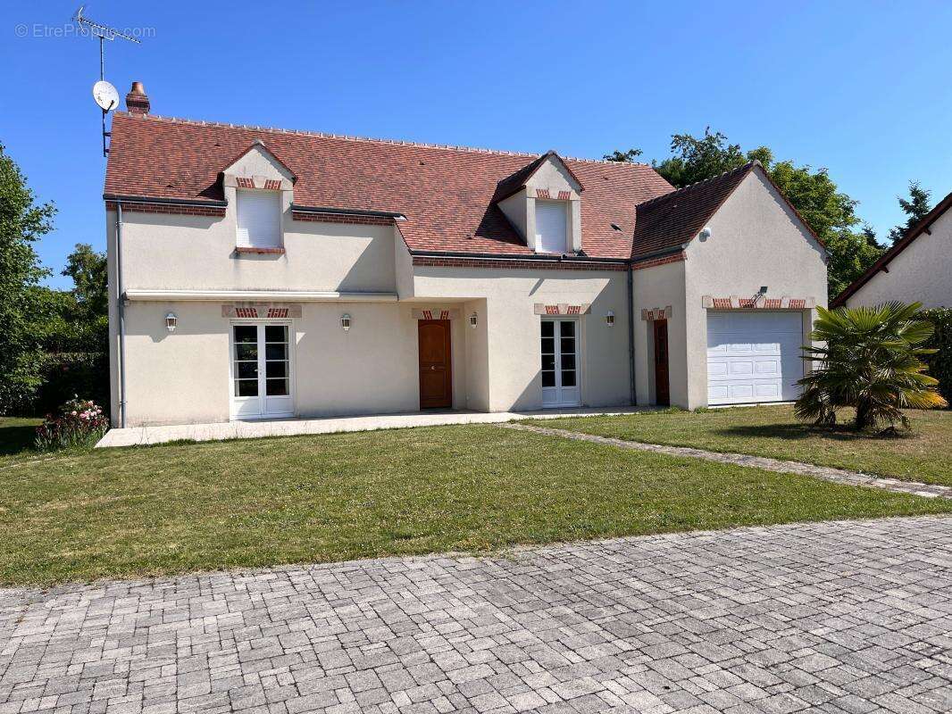 Maison à SAINT-DENIS-EN-VAL