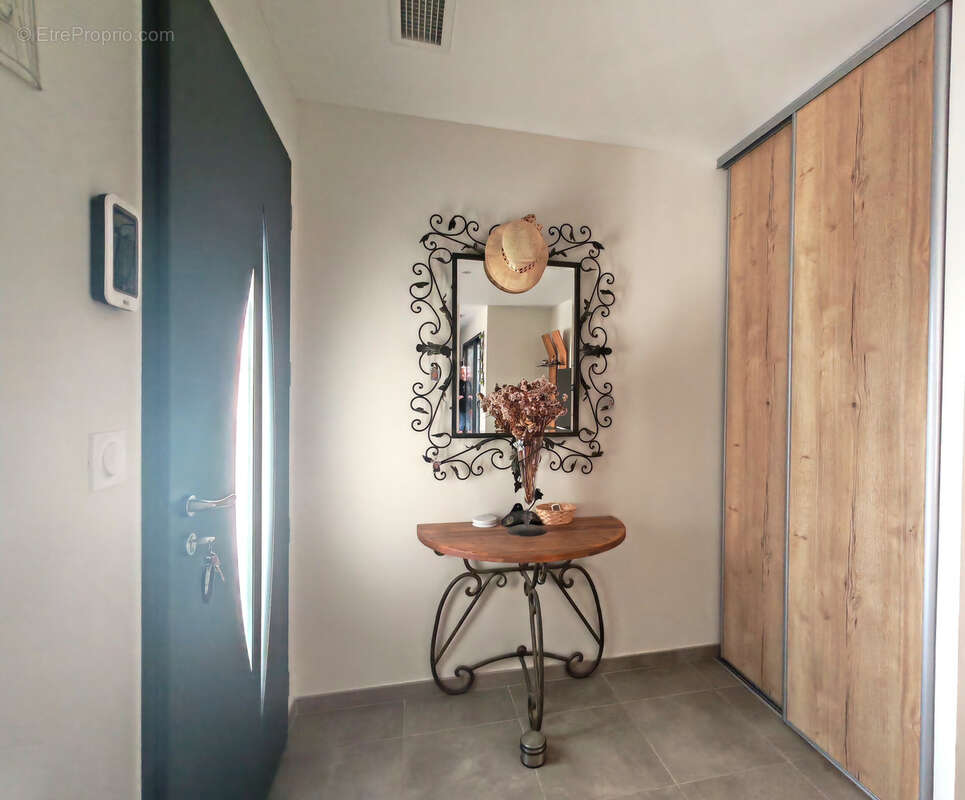 Maison à VILLENEUVE-DE-LA-RAHO