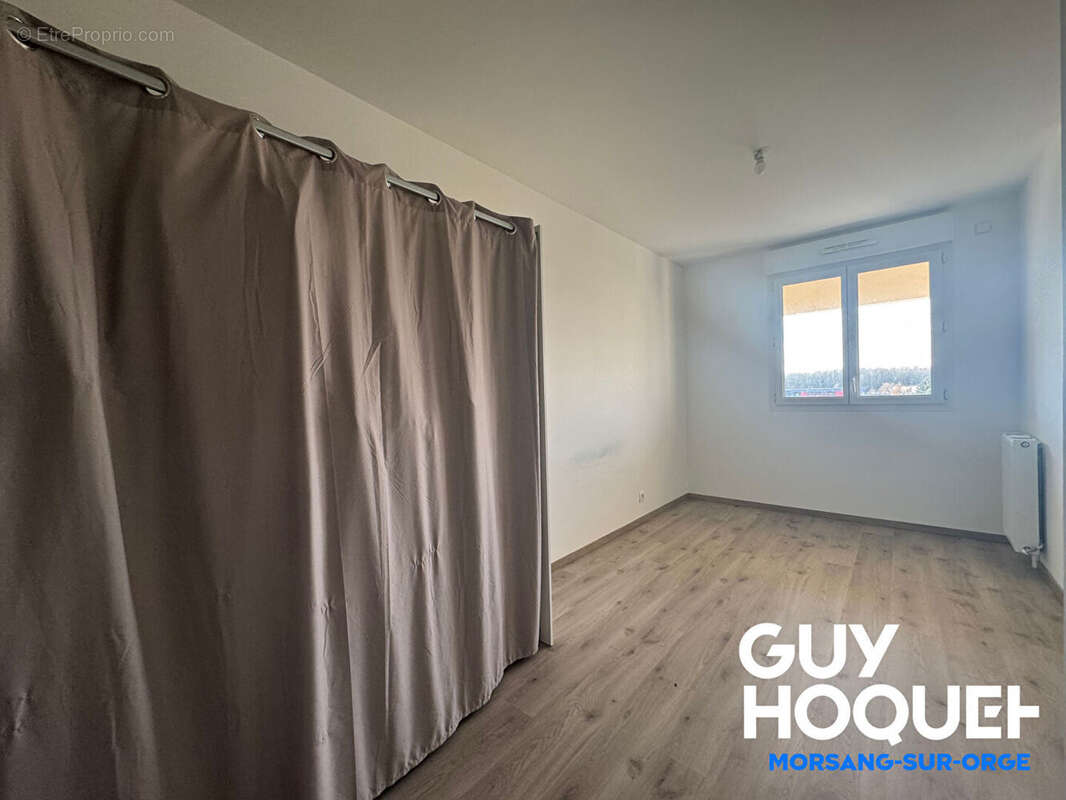 Appartement à FLEURY-MEROGIS