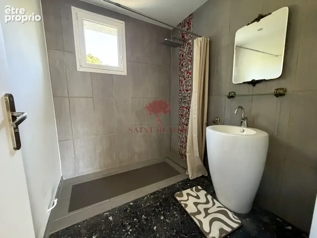 Villa de type t3 avec un appartement de type t2 , un garage - photo 12