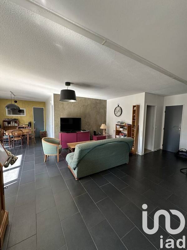 Photo 1 - Appartement à ELANCOURT