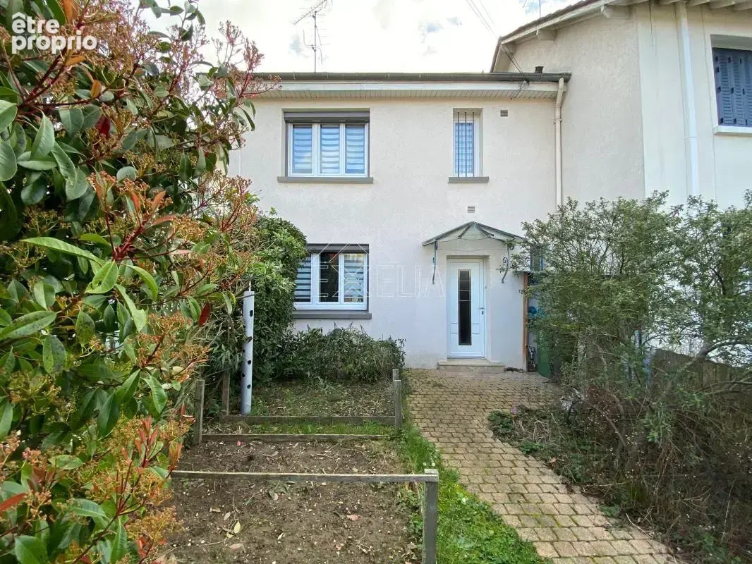 Maison à ROSNY-SUR-SEINE