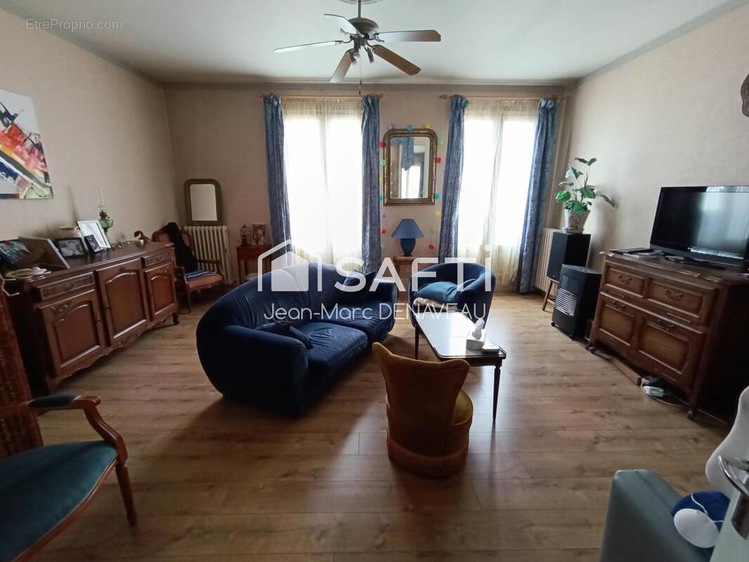 Photo 1 - Maison à LUYNES