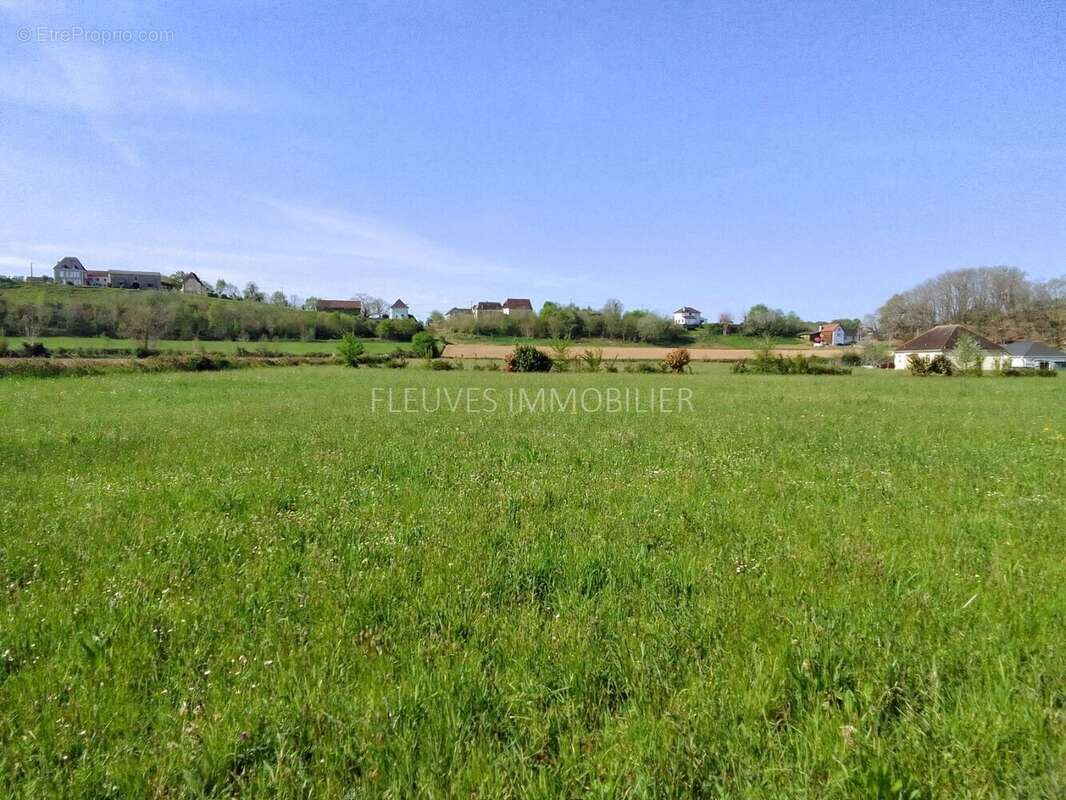 Terrain à NAVARRENX