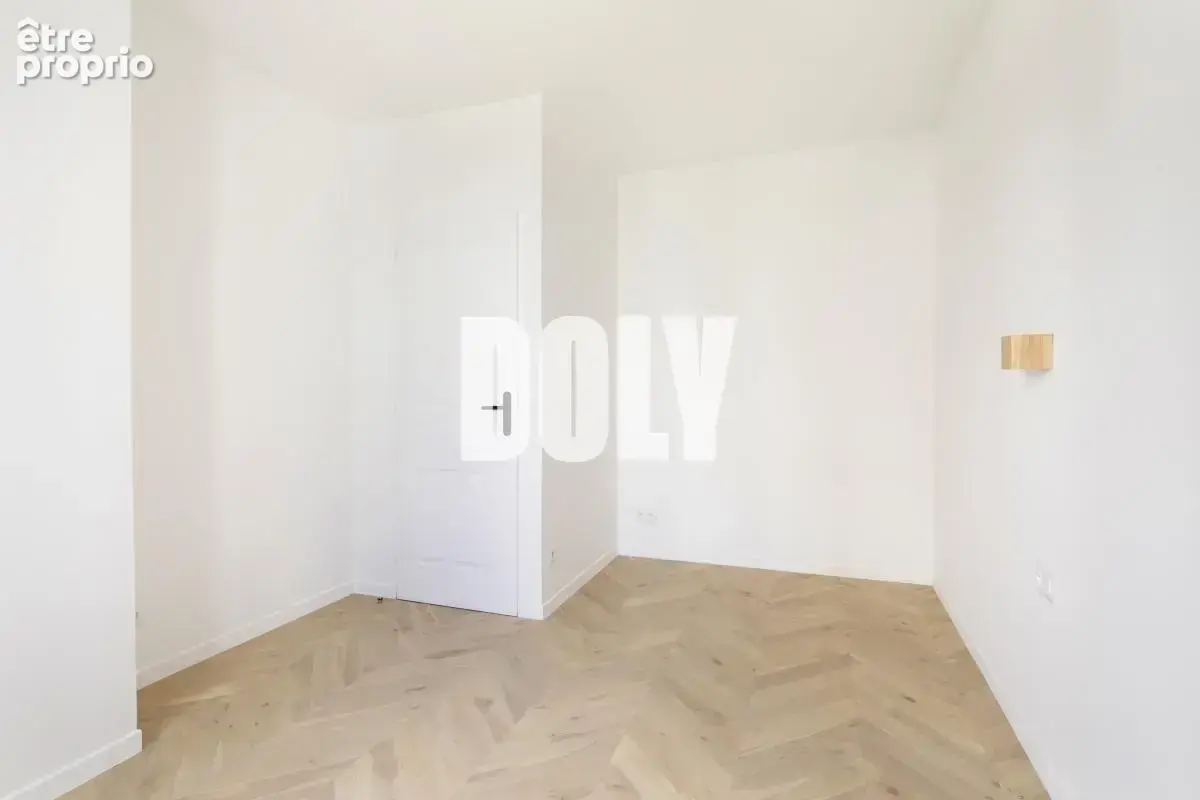 DOLY - Appartement 34m2 - 2 pièces - Refait à neuf - GAMBETTA / PELLEPORT - photo 5