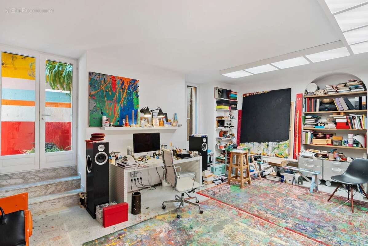 Proche mer - batisse historique - appartement de 245m² - parking collectif - photo 16