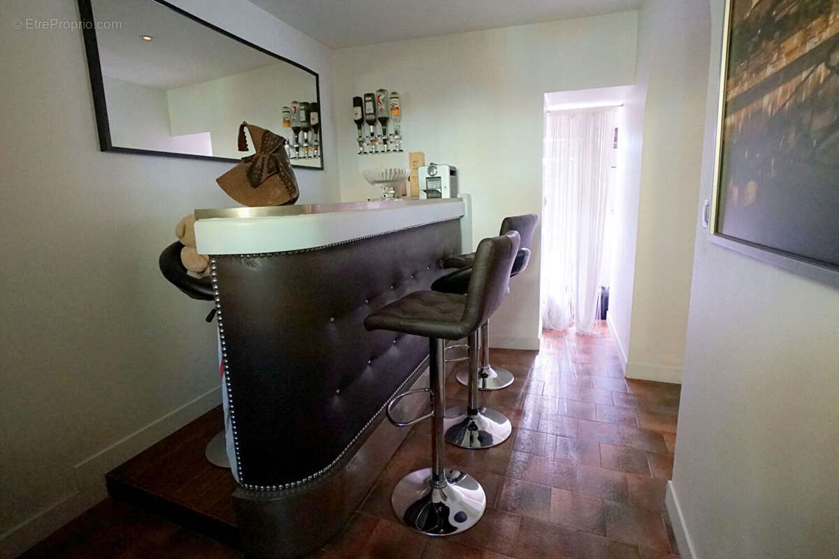 Maison à MEZIERES-SUR-SEINE