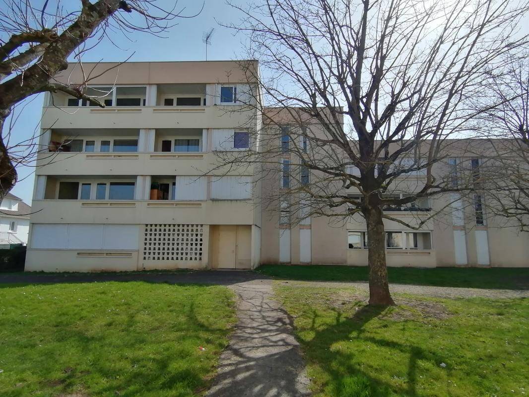 Appartement à LONGUEIL-ANNEL