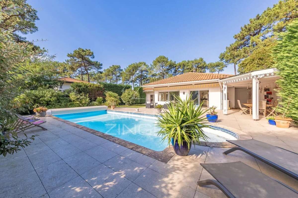 Maison à LE BOUSCAT