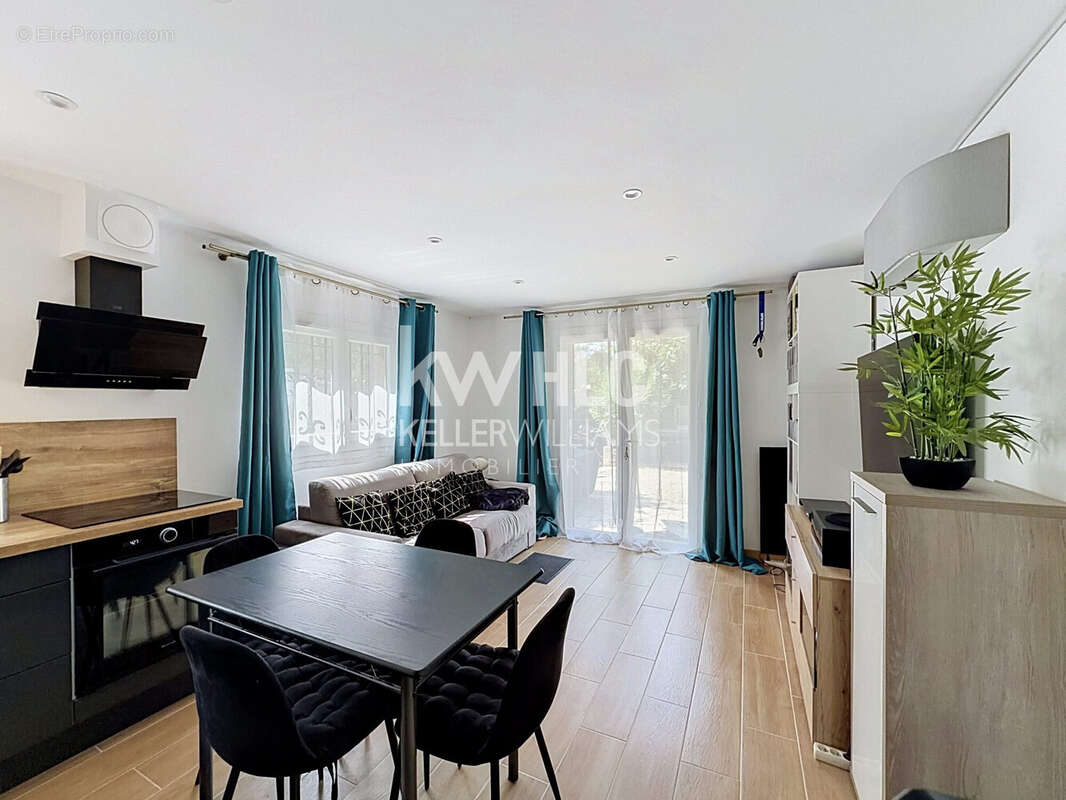 Appartement 33 m² à Frejus  - photo 2