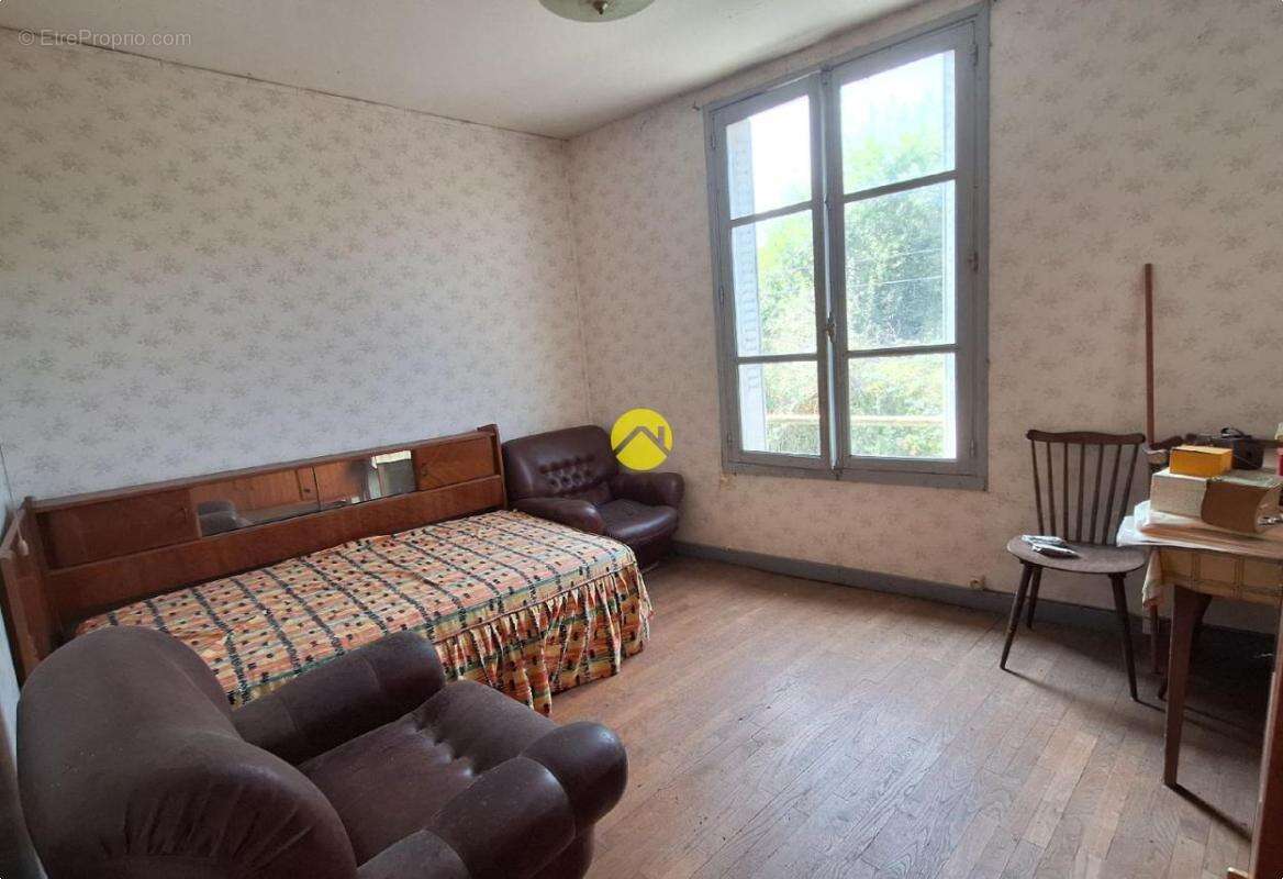 Maison a renover en campagne - photo 9