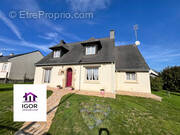 Maison à LUSANGER