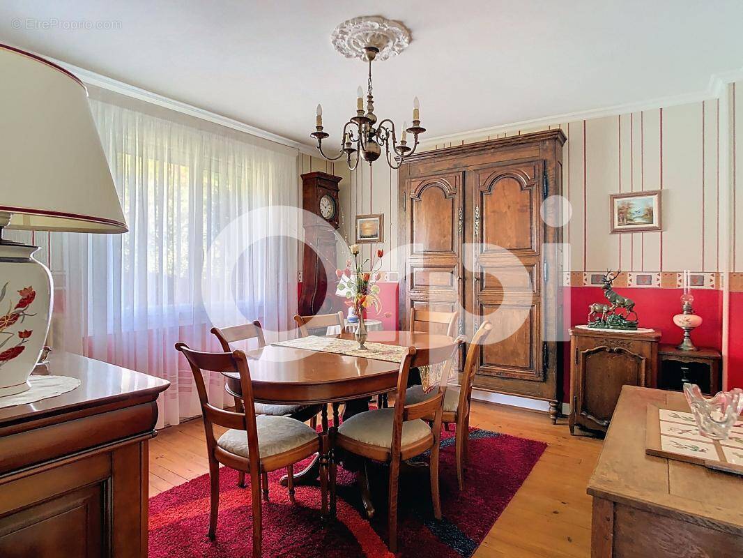 Maison à NOTRE-DAME-DE-SANILHAC