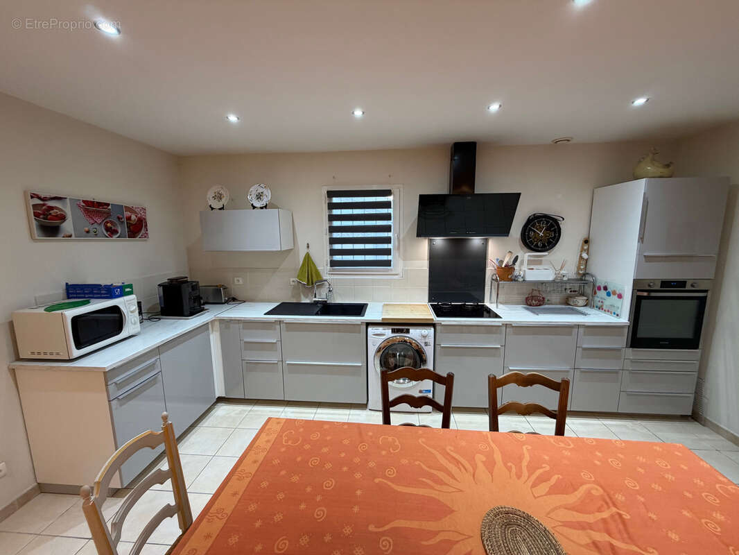 Maison à JONQUIERES