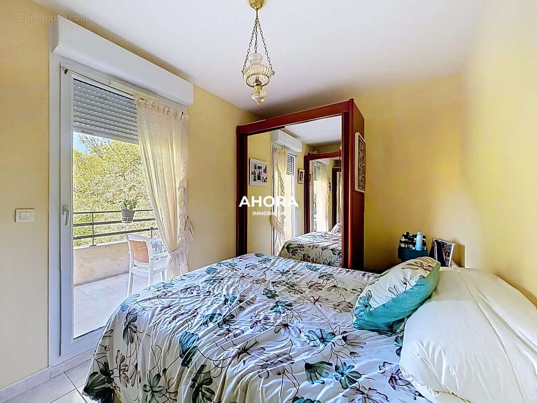 Appartement à MARSEILLE-9E