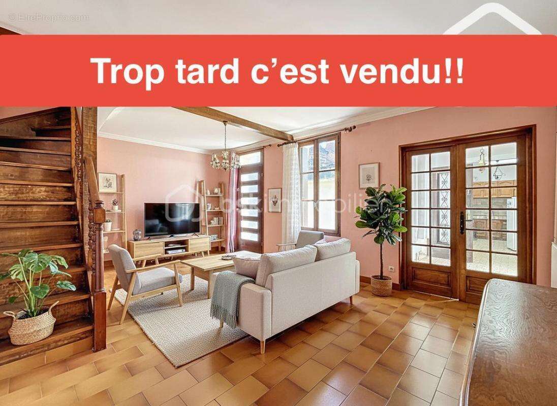 Maison à SAINT-ETIENNE-DU-ROUVRAY