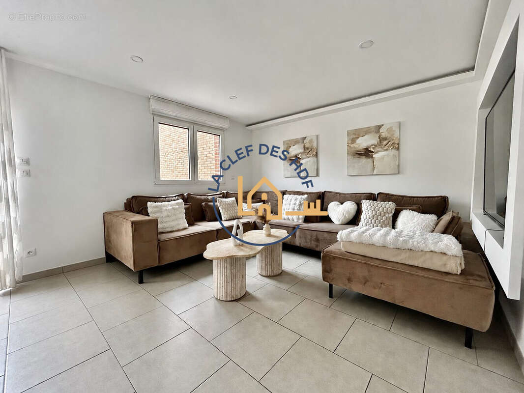 Maison à ELEU-DIT-LEAUWETTE
