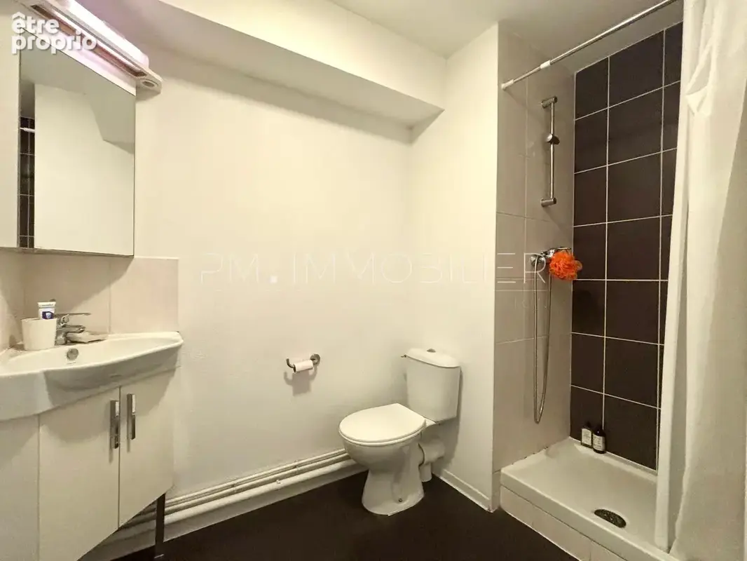 Studio en residence etudiante (saint-lazare) - photo 3