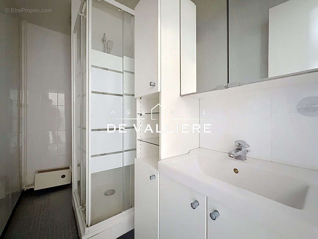 Appartement à NANTERRE