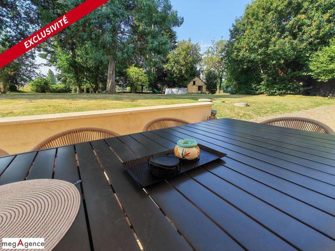 Maison en pierre 147 m² - 4 chambres - terrain 1940 m² - MEILLAC - photo 10