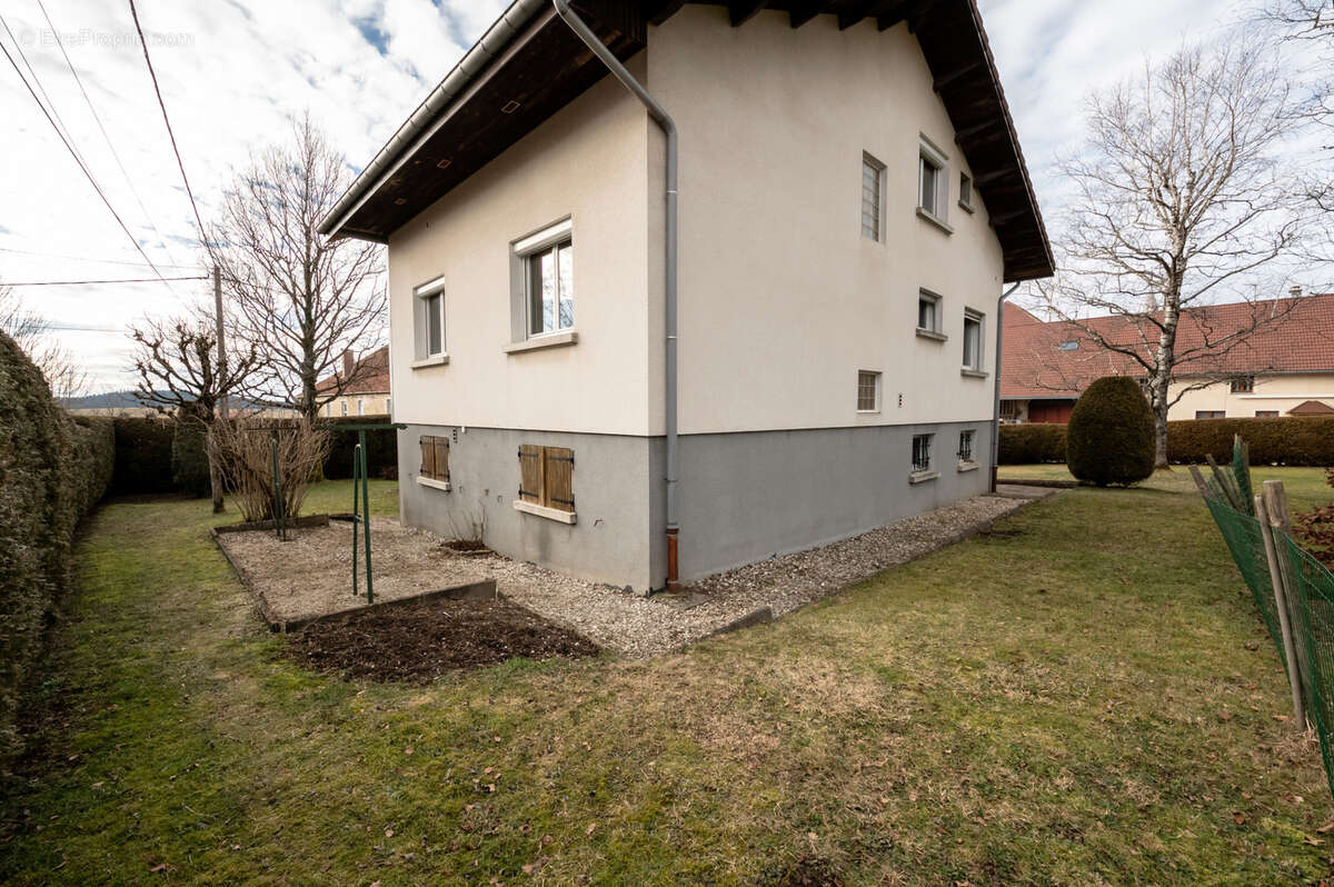 Maison à COURVIERES