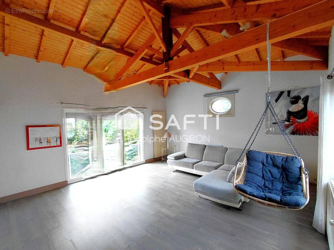 Photo 1 - Maison à SAINT-PIERRE-D'AMILLY