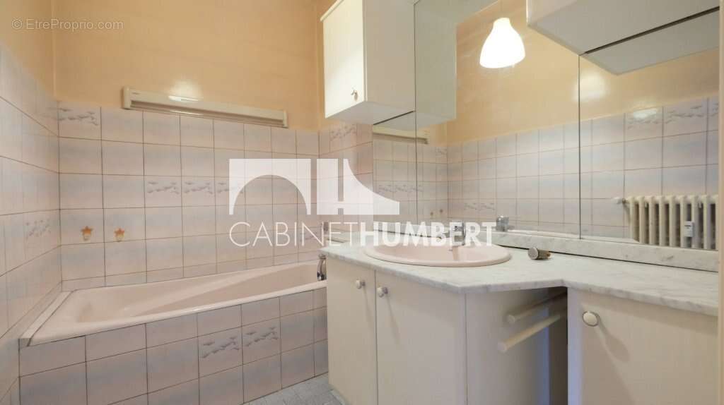 Appartement à SAINT-ETIENNE