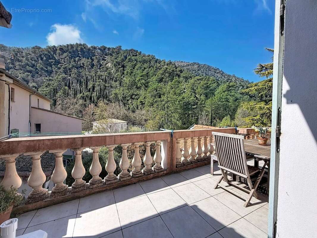 Maison à TOURRETTE-LEVENS