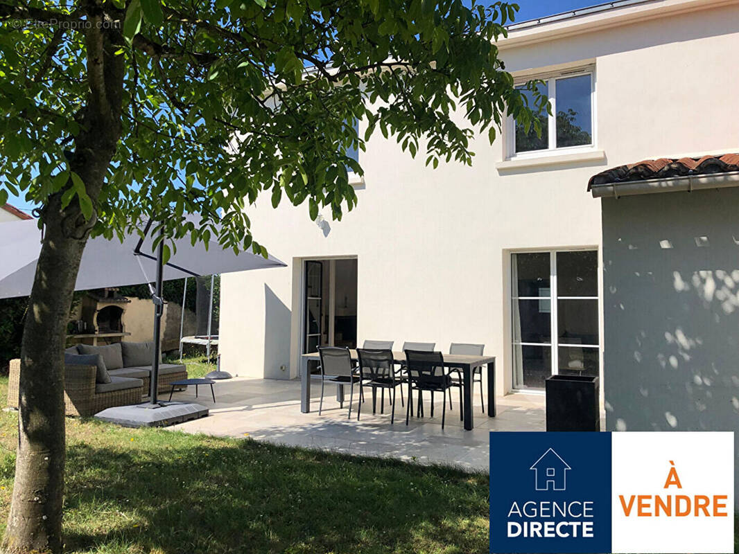 Maison à LES SORINIERES