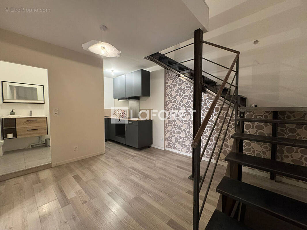 Appartement à PEZILLA-LA-RIVIERE