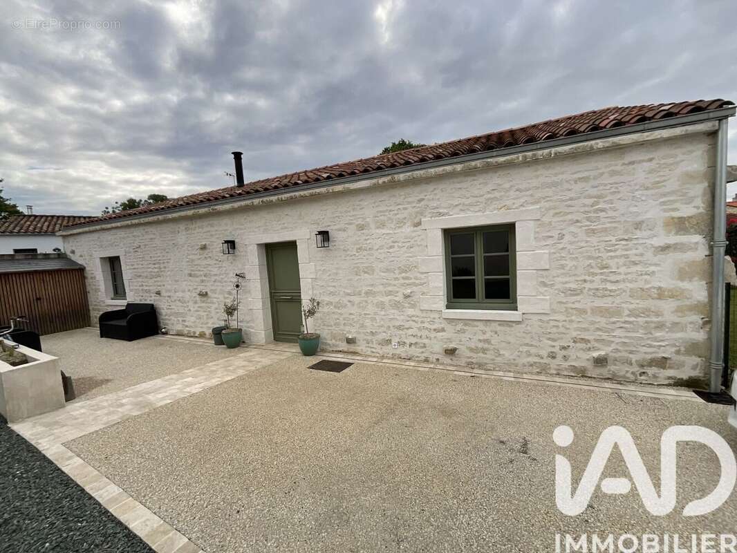 Photo 8 - Maison à SAINTE-SOULLE