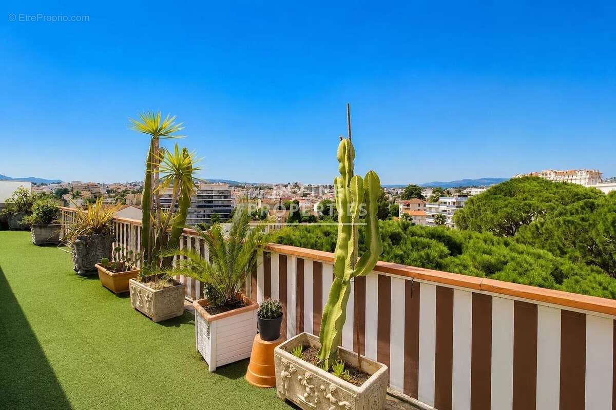 Appartement à CANNES