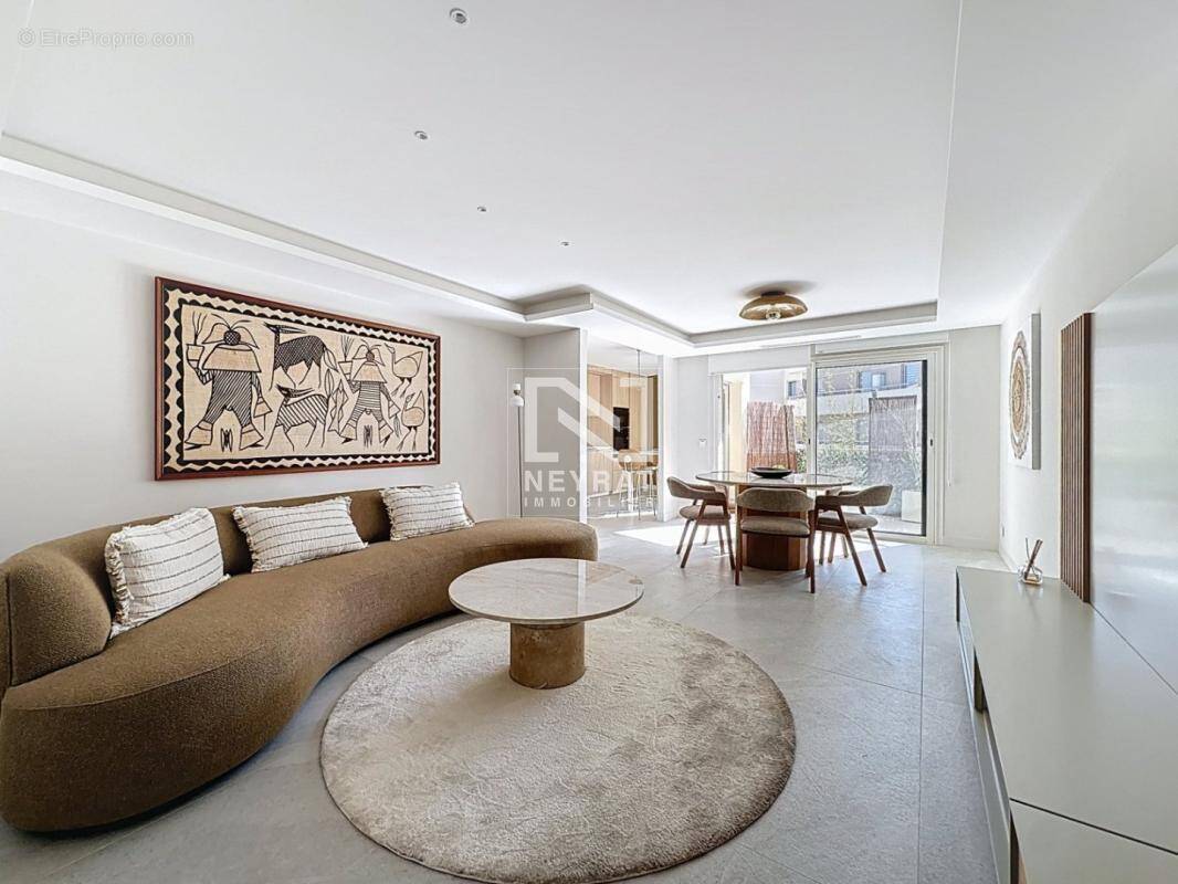 Appartement à SAINT-RAPHAEL