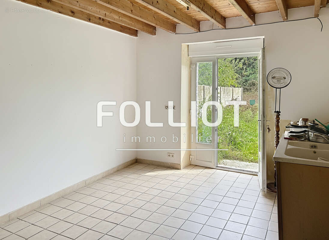 Maison à LA ROCHELLE-NORMANDE