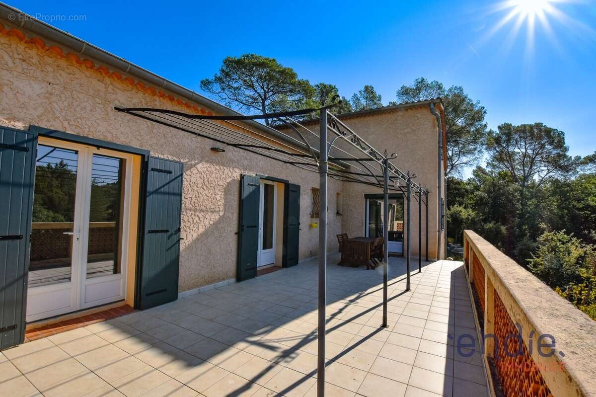 Maison à LORGUES
