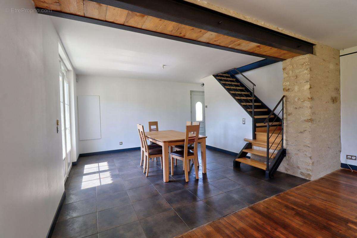 Maison à VILLIERS-EN-PLAINE