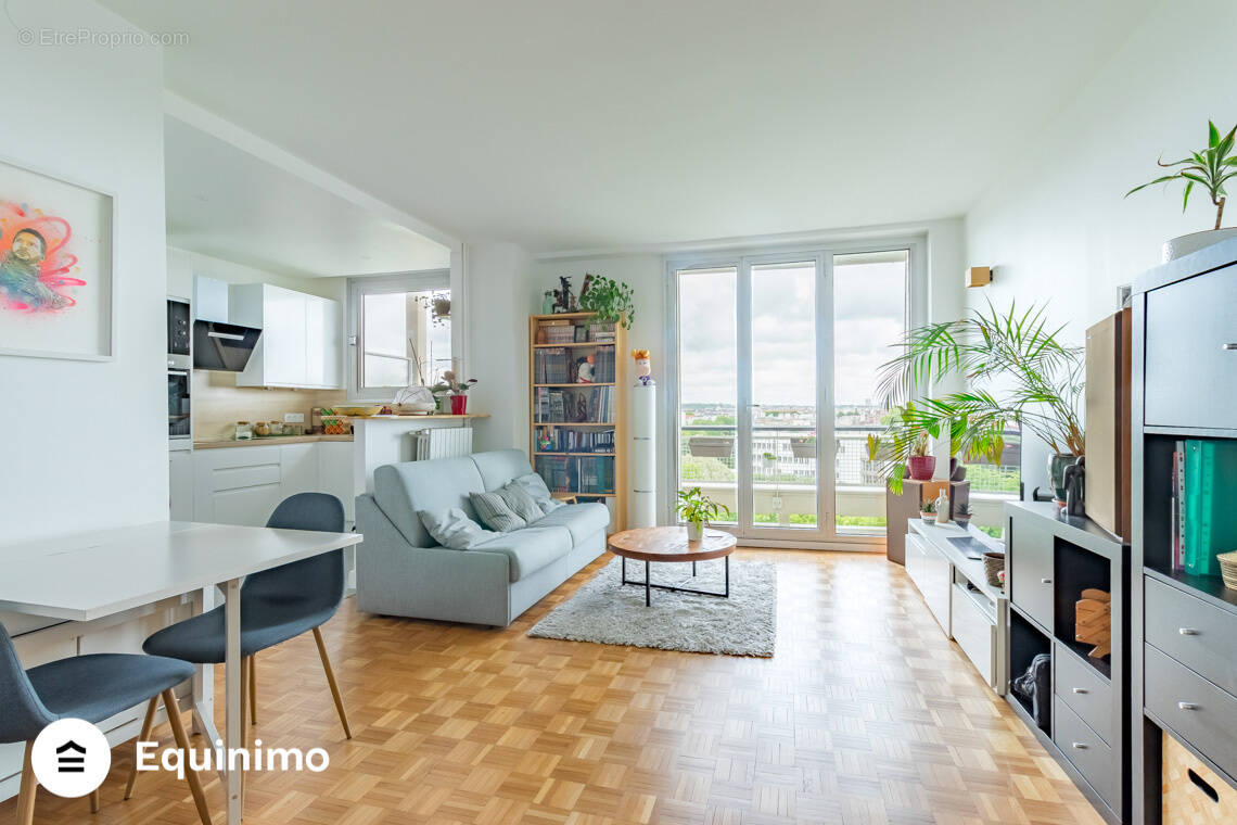 Appartement à PARIS-12E