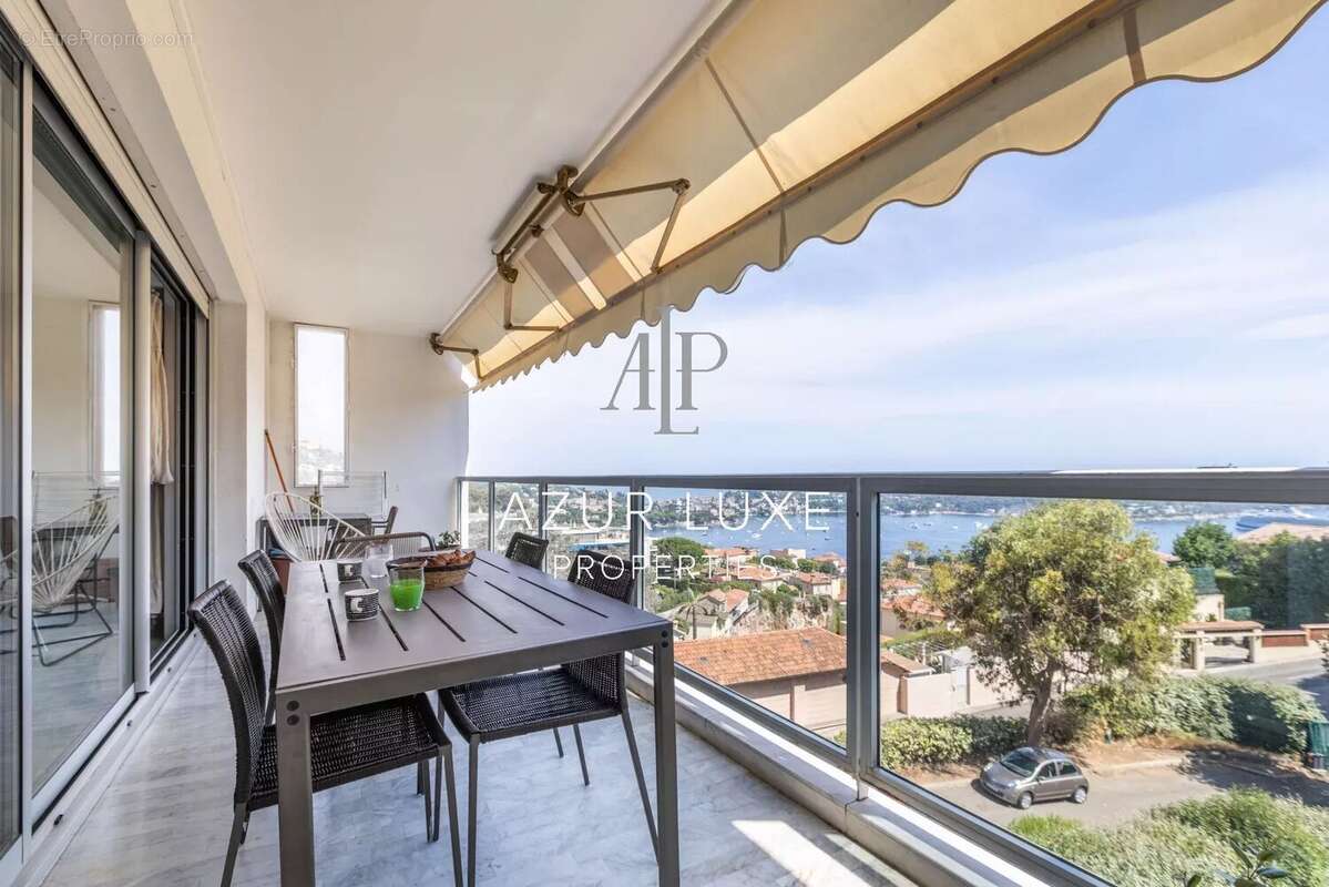Appartement à VILLEFRANCHE-SUR-MER