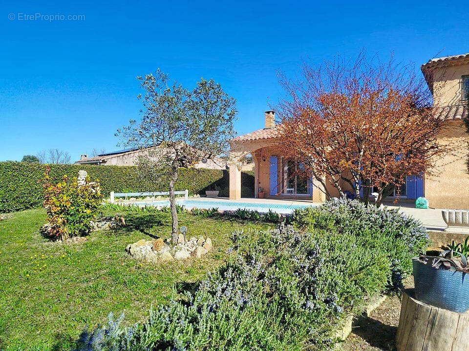 Maison à REGUSSE
