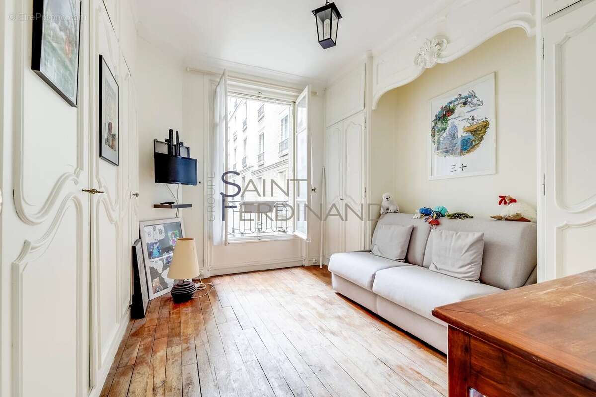 Appartement à PARIS-12E