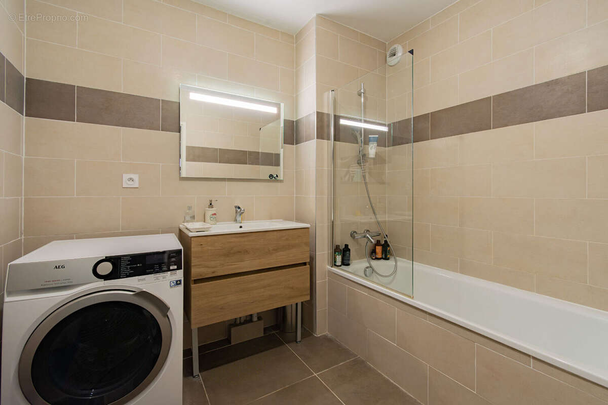 Appartement à MARSEILLE-2E