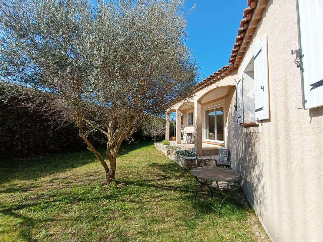 Maison à FONTVIEILLE