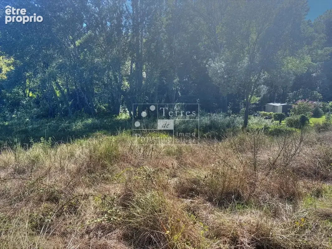 Terrain constructible de 1000m² à vendre à Carcès - photo 4