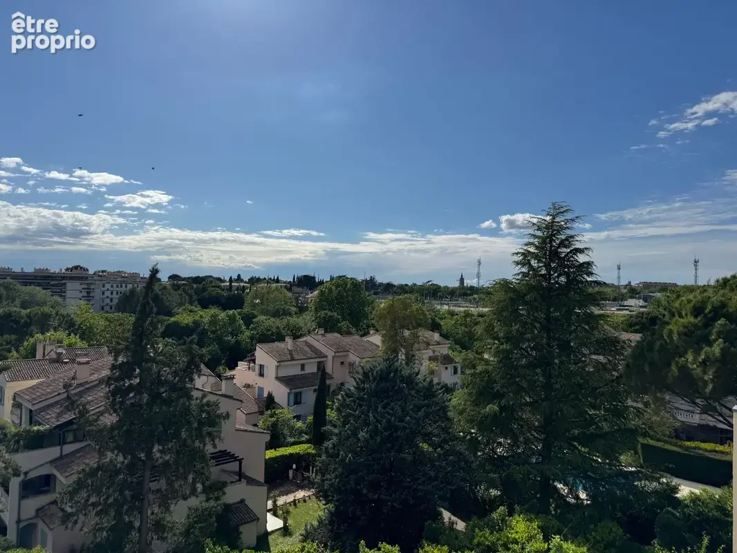 Aix-en-Provence, secteur La Torse- Appartement Duplex T4 de 110 m2 avec vue sur parc   Ascenseur - photo 2