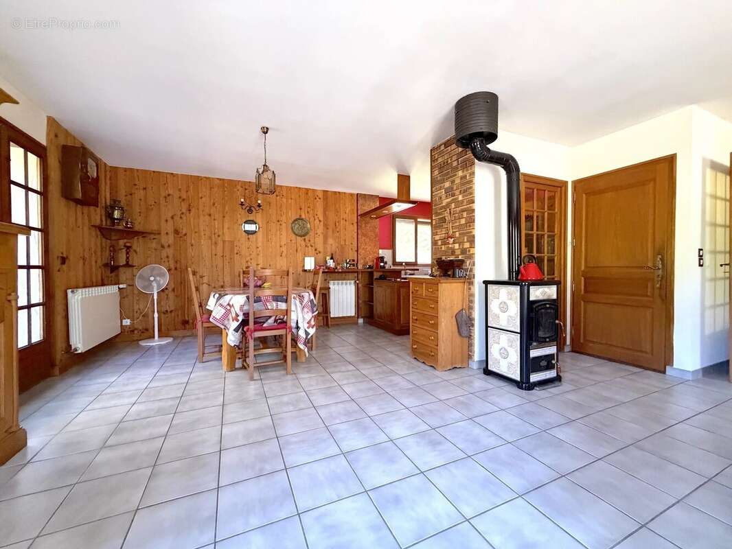 Maison avec grand terrain - photo 5