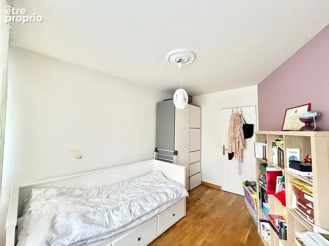 APPARTEMENT A VENDRE 4 PIECES 90 m2 A VENDRE - rez de jardin - terrasse sud - cave - garage fermé - photo 13