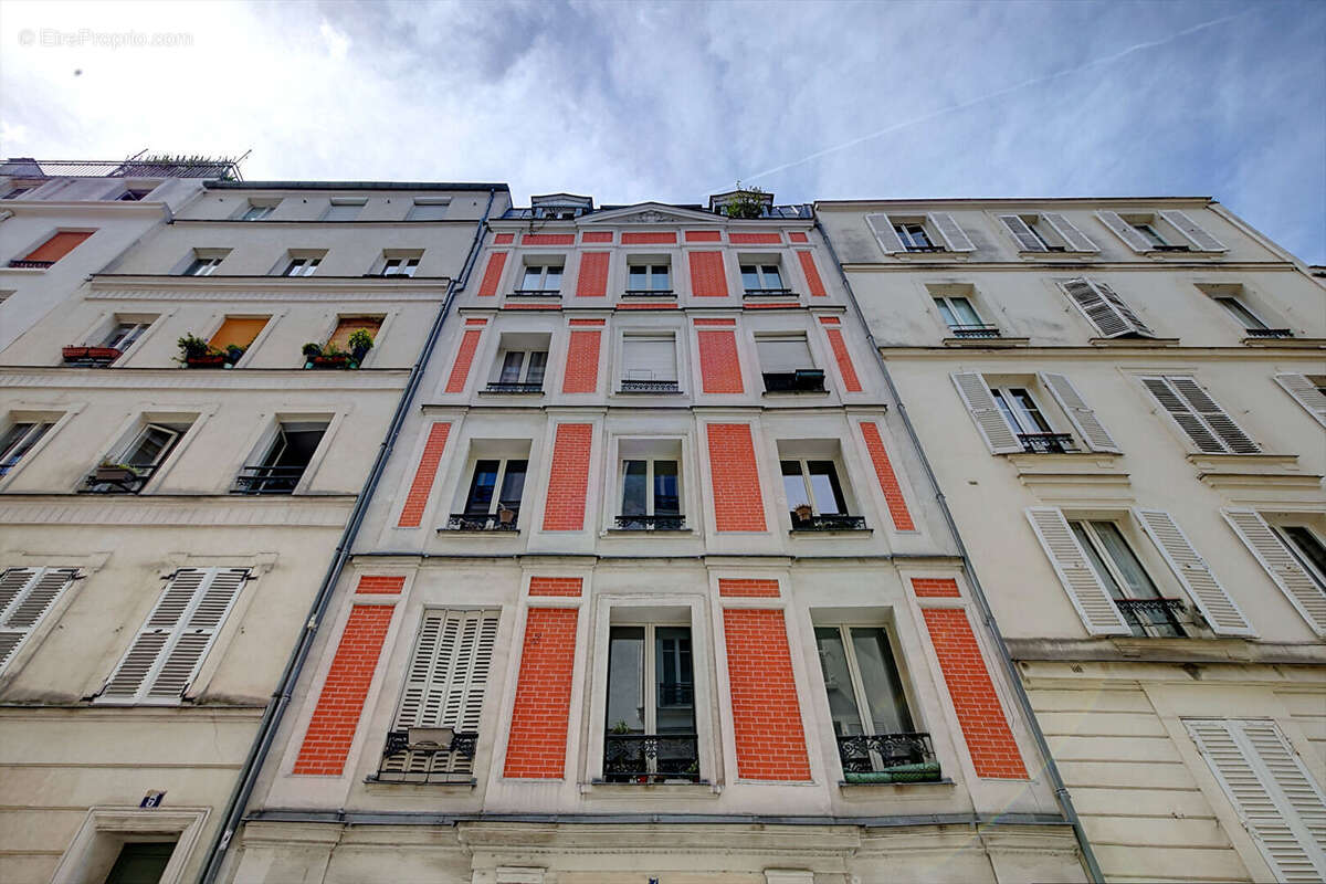 Appartement à PARIS-18E