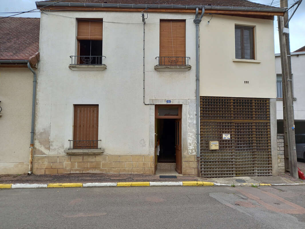 Maison à ARNAY-LE-DUC