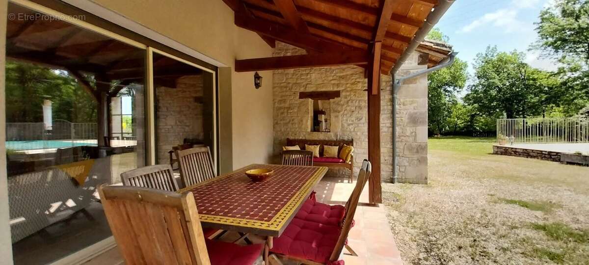 Maison à CAYLUS