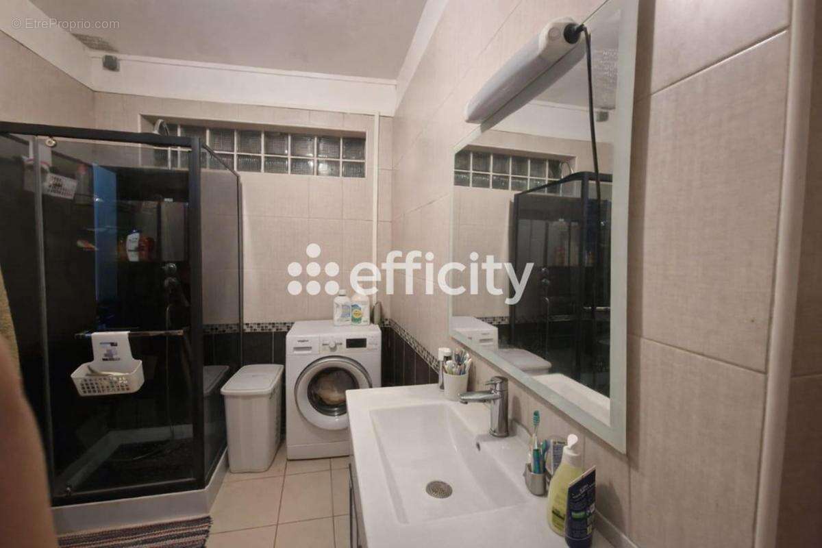 Appartement à SAINT-DENIS